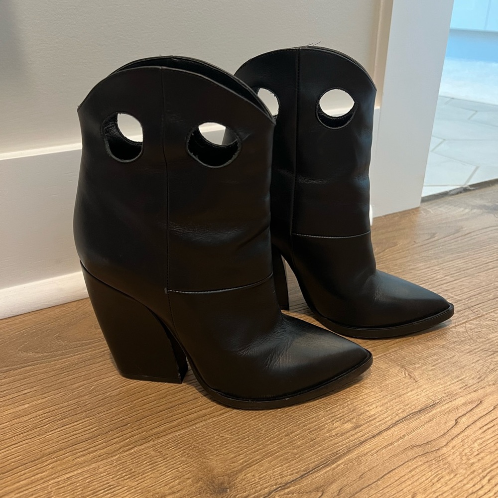 Pierre hardy black booties size 36